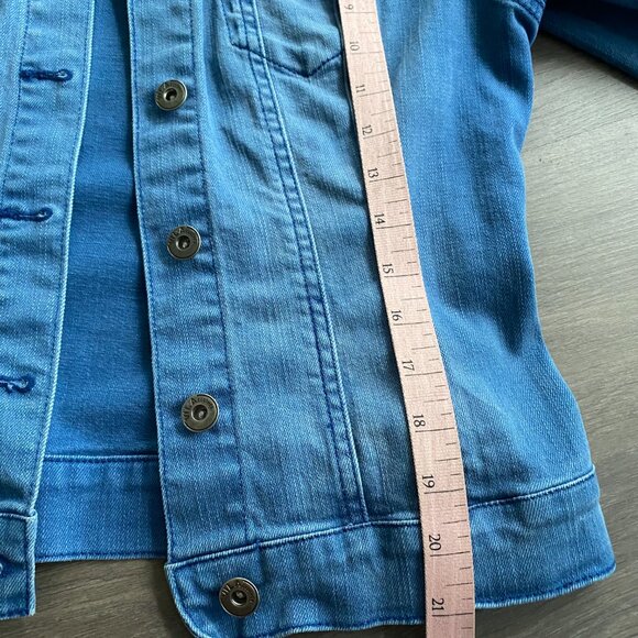 Vila Clothes Cropped Blue Button-Up Jean Jacket - Picture 10 of 12